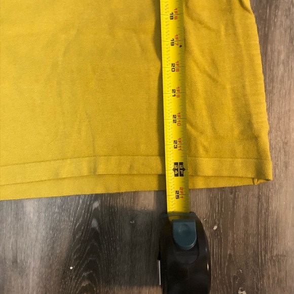 ☀️New York & Company Bell Sleeve Top - Picture 5 of 7